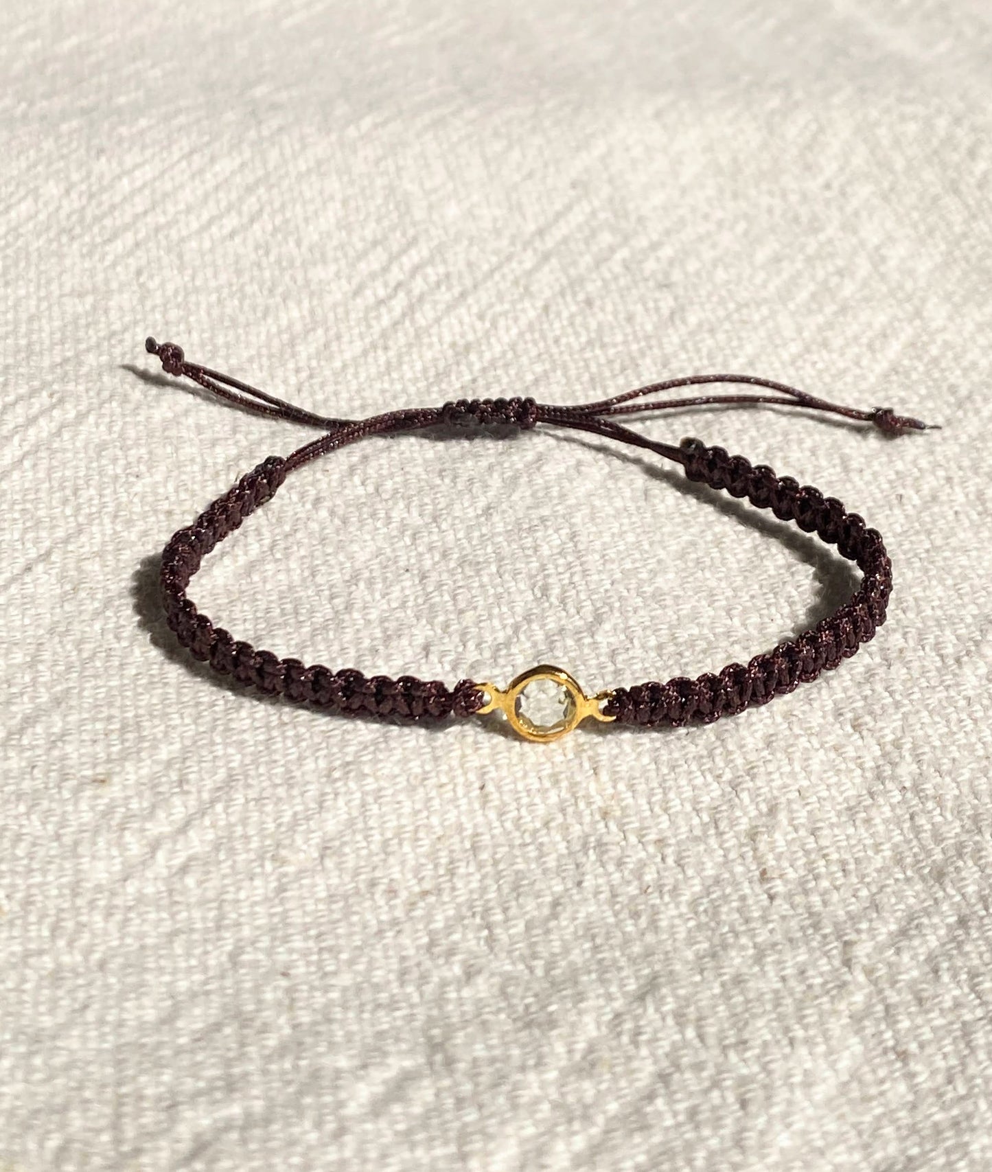 Bracelet fin en macramé  - Édition limitée