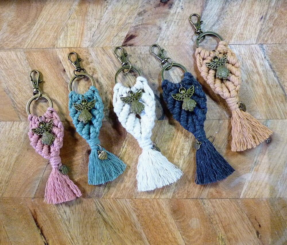 Porte-clés ou bijou de sac en macramé - Ange
